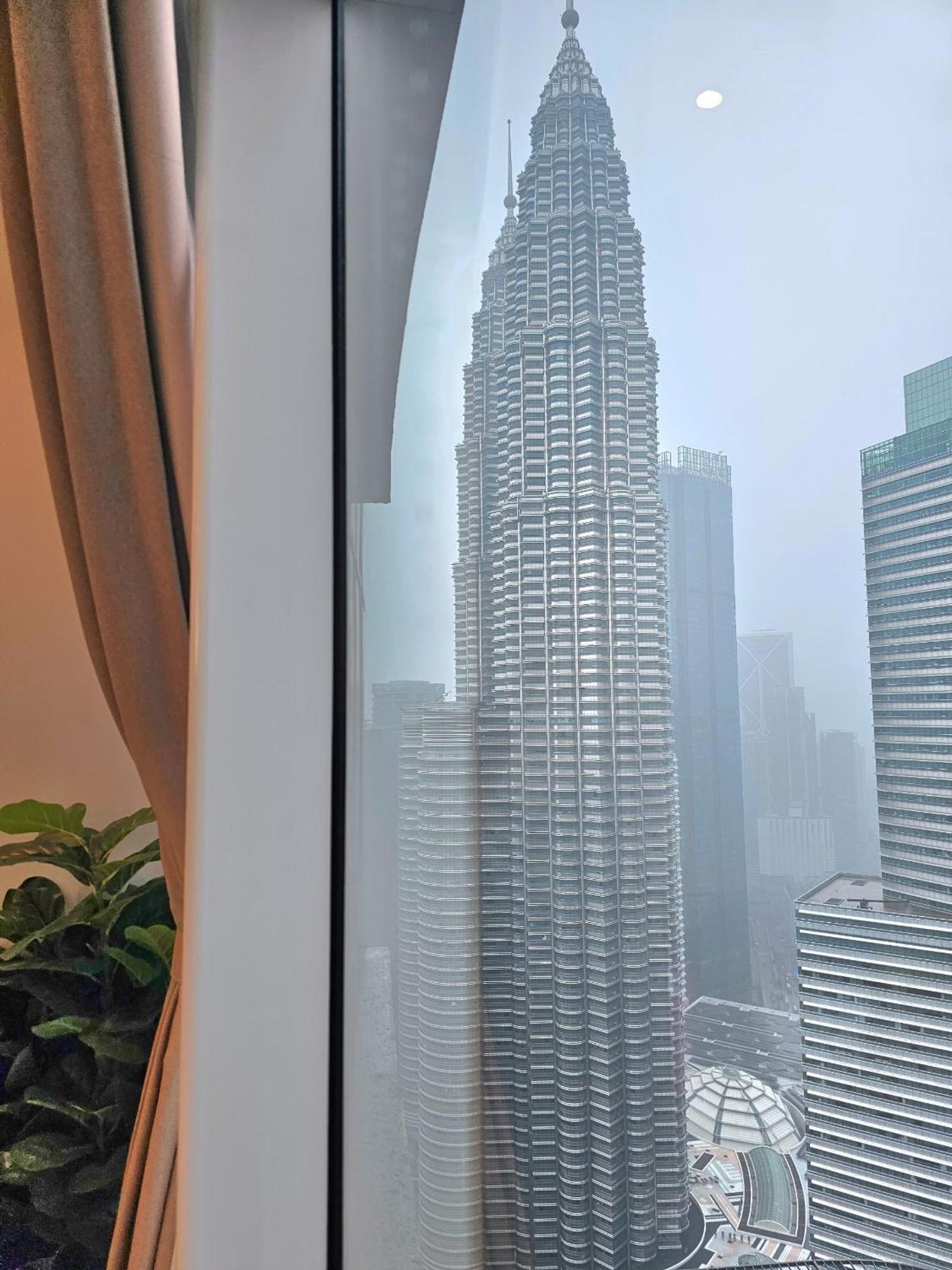 Sky Suites Klcc Kuala Lumpur Exteriör bild